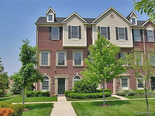 Primary Photo - 45743 Graystone Ln