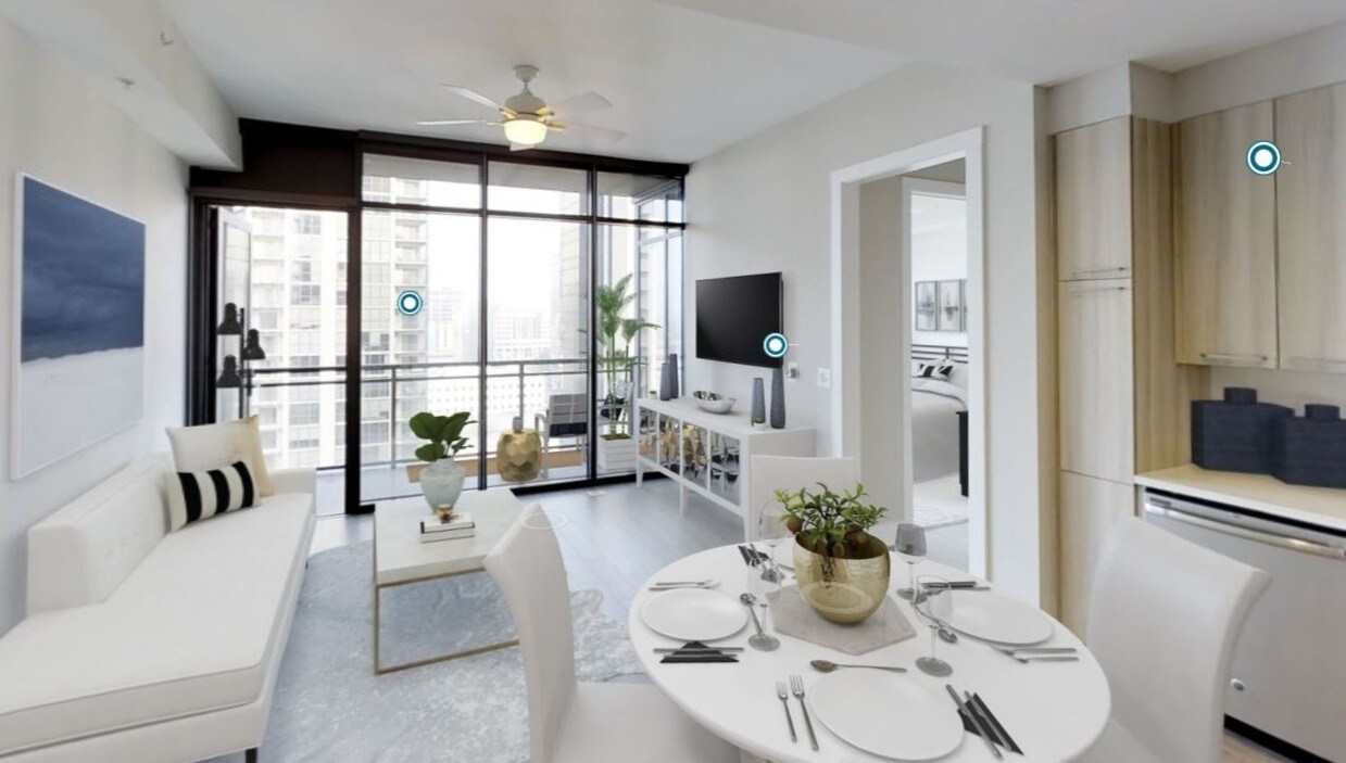 Photo - AMLI Arts Center Apartments