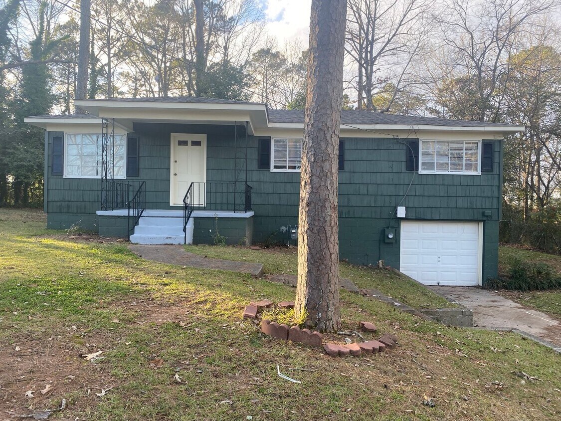 Foto principal - October Special!! Reduced Rent! Move In sp...