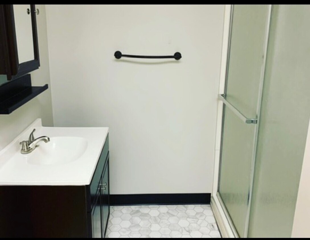 417 S Main St, Athens, PA 18810 Apartments in Athens, PA