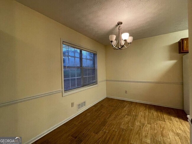 Building Photo - 1038 Westfield Trace