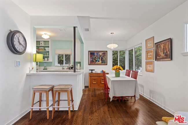 Building Photo - 948 20th St