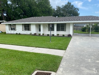 Building Photo - 309 S Wakefield Dr