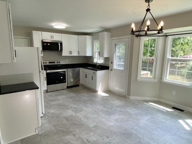 Foto del edificio - 4200 Lanver Ln