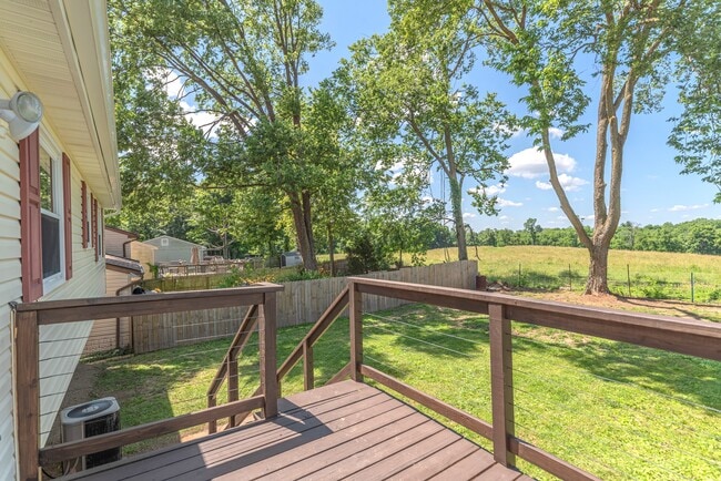 Photo - 1047 Alpine Ct House
