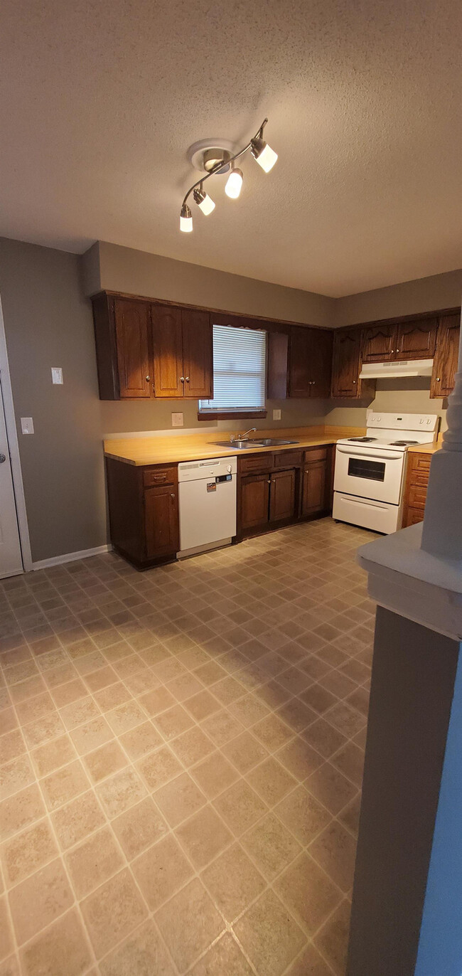 Foto del edificio - Duplex for Rent in Olathe, KS