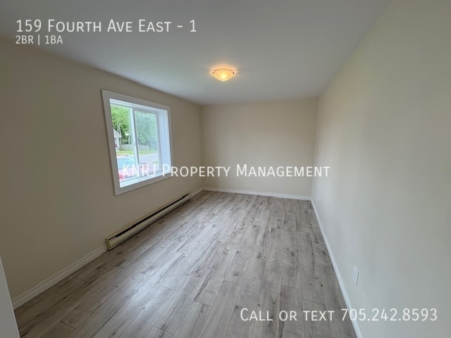 Building Photo - Main Floor Two Bedroom Apartment