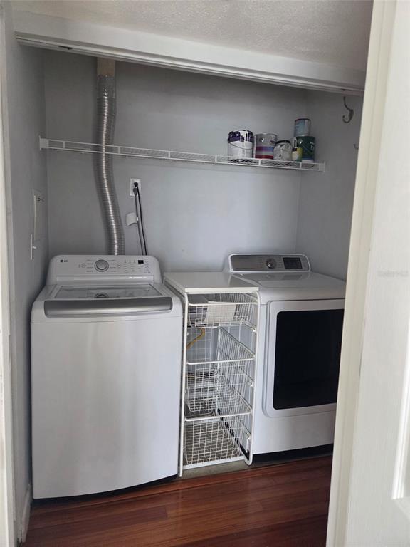 Foto del edificio - 2035 Dixie Belle Dr