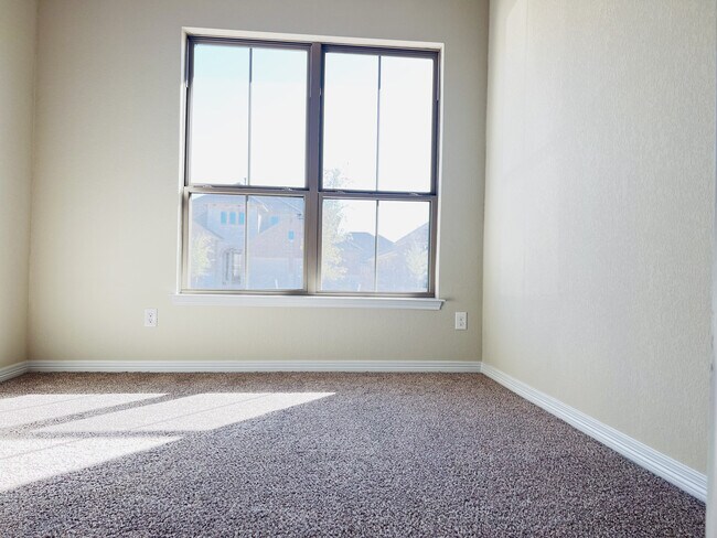 Foto del edificio - 3712 Fieldfare Dr