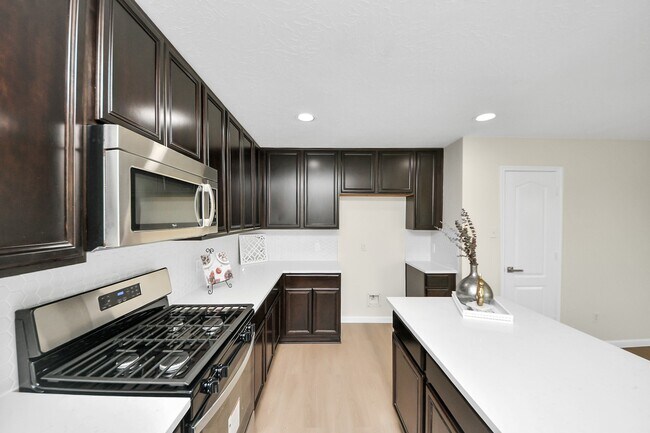 Foto del edificio - 21318 Pine Monte Ridge Ln