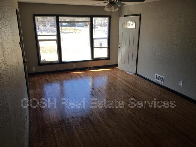 Foto del edificio - 724 S Oliver St