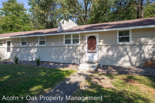 Building Photo - 137 NC-86