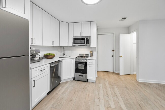 Foto del edificio - 3037 N Southport Ave