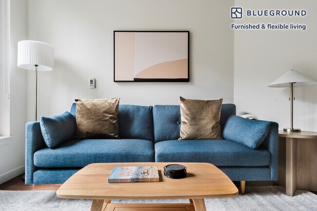 Foto del edificio - 624 Yale Ave N