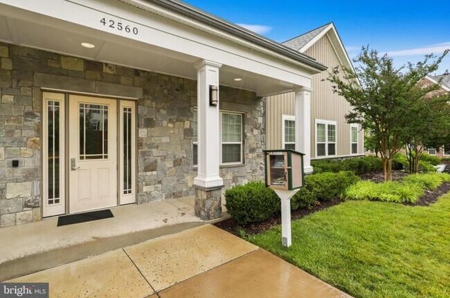Foto del edificio - 24745 Monk Meadows Terrace