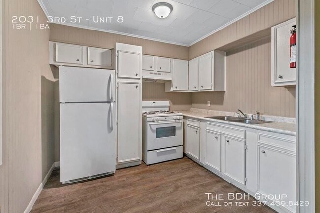 Building Photo - 2031 3rd St