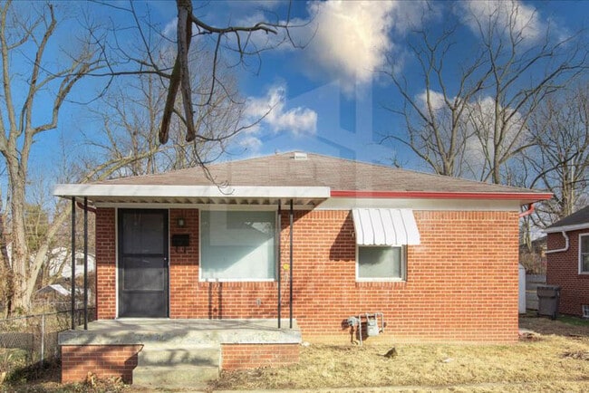 Photo - 3437 N Sherman Dr House