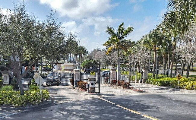 Foto del edificio - 6460 Borasco Dr