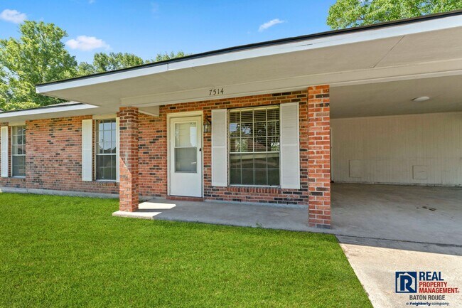 Foto del edificio - House: Kings Hill Subdivision