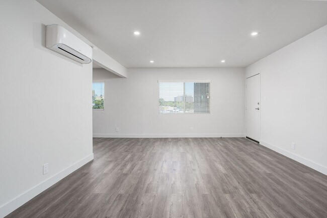 Building Photo - 1541 Rockwood St