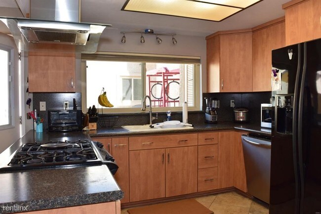 Building Photo - 2 br, 2.5 bath Condo - 190 Jeranios Ct