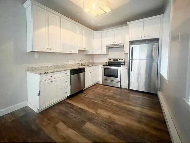 Building Photo - 62 Lubec St