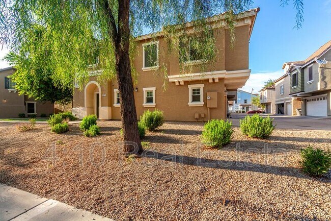 Building Photo - 4175 E Jasper Dr