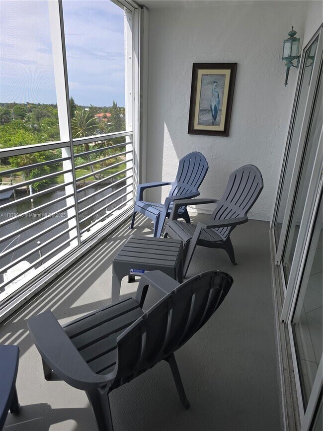 Foto del edificio - 2731 NE 14th Street Causeway