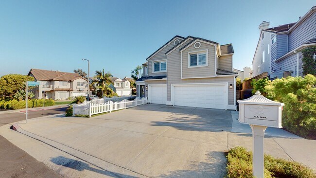 Building Photo - Sophisticated 4BD/3BA Corner Lot In Presti...