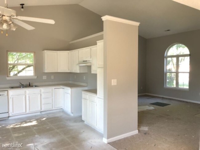 Building Photo - 3 br, 2.5 bath House - 13098 Sterling Commons