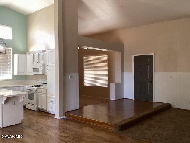Foto del edificio - 43356 Honeybee Ln