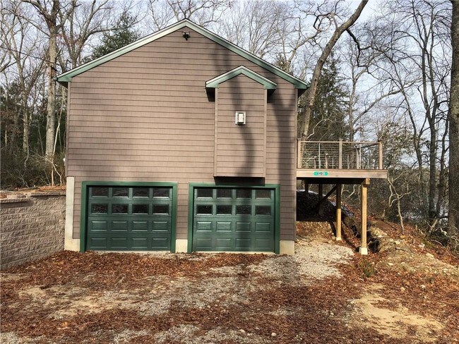 Foto del edificio - 84D Barbers Pond Rd
