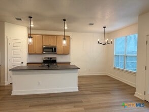 Building Photo - 8918 Trungle Rd