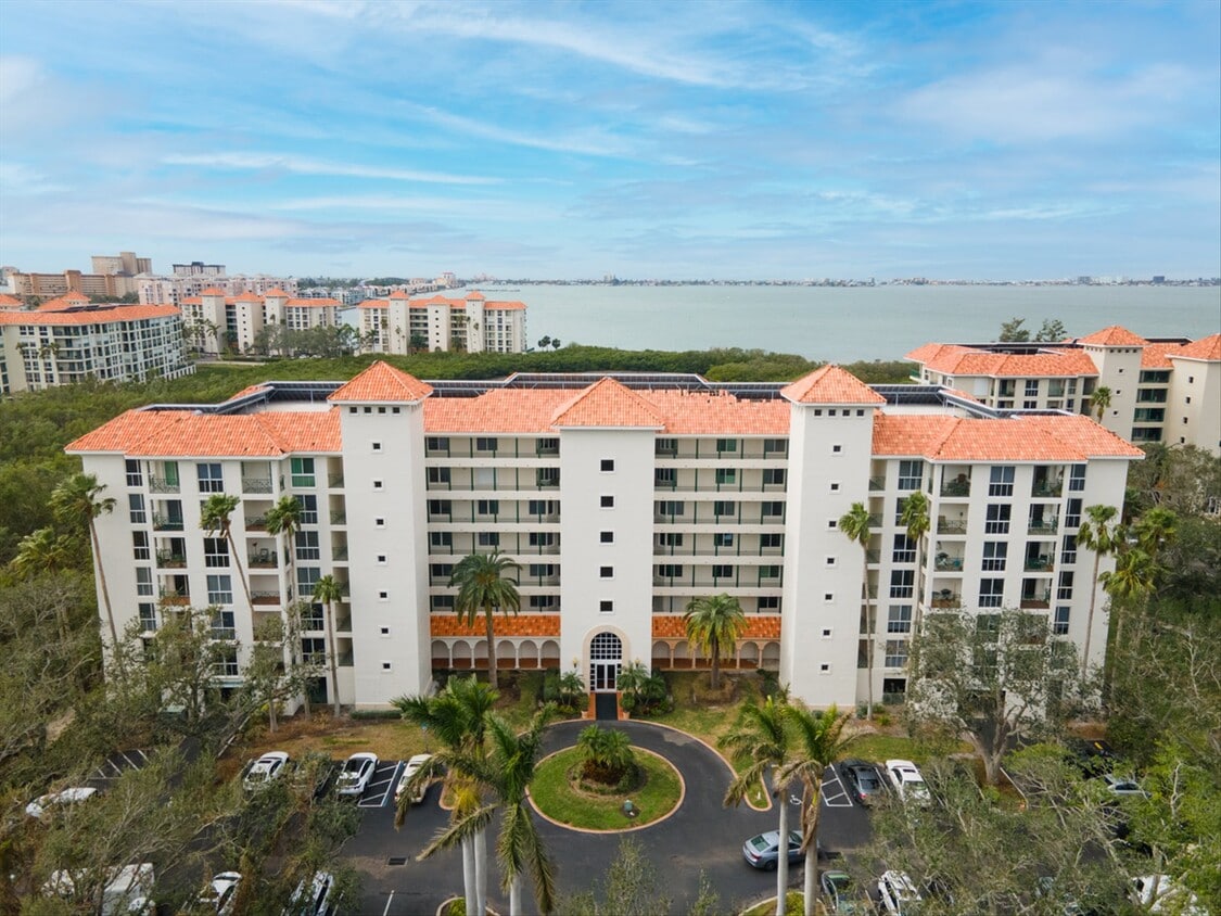 Photo - 4750 Dolphin Cay Ln S (Saint Petersburg, FL)