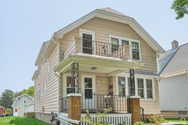 Building Photo - 2170 S 64th St