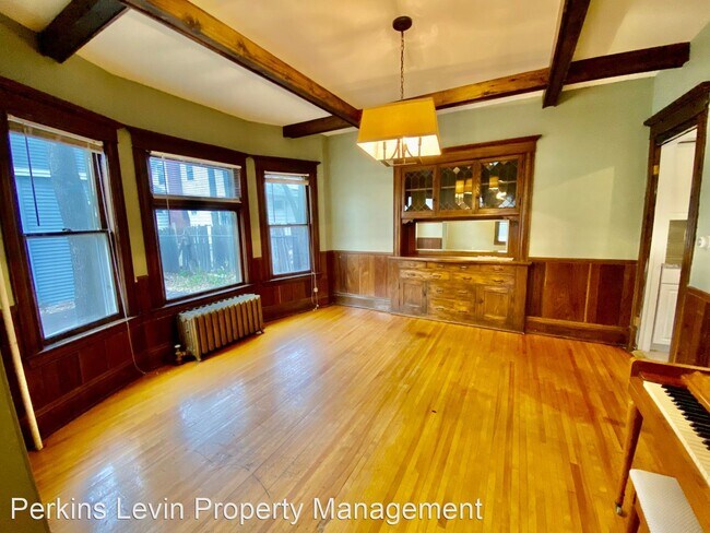 Building Photo - 5 br, 3 bath House - 612 West 32nd St