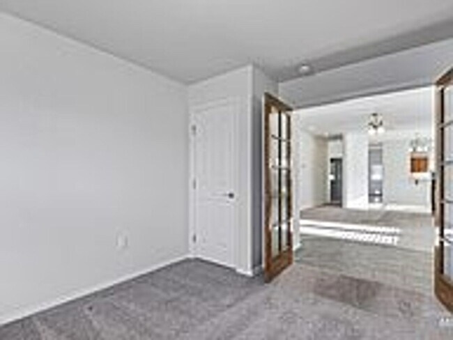 Foto del edificio - 3 bedroom 2 Bathroom home