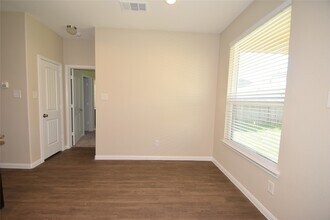 Building Photo - 24706 Pavarotti Pl