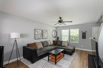 Building Photo - 425B6 Summit Terrace Ct