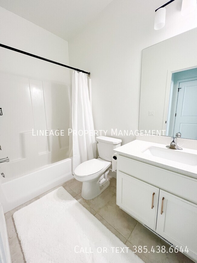 Foto del edificio - 956 W 350 S