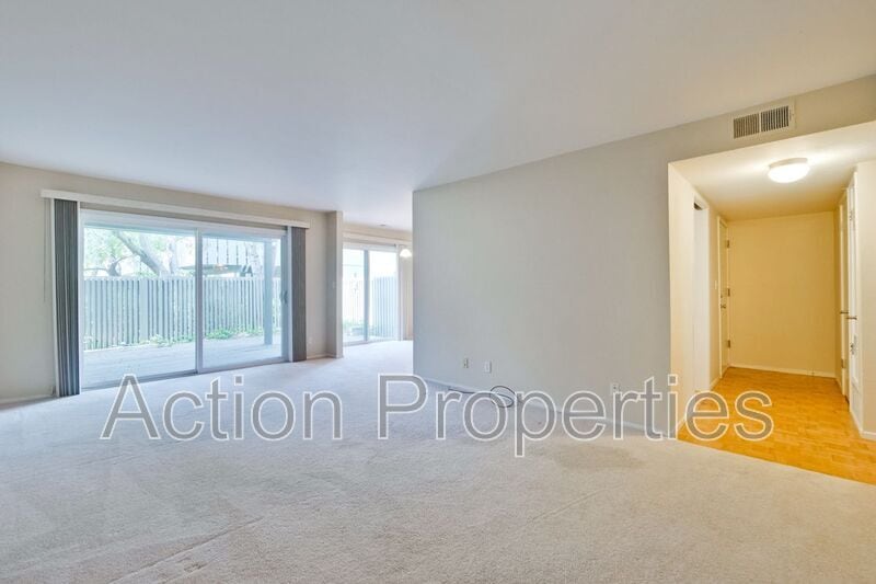 Primary Photo - 255 S Rengstorff Ave