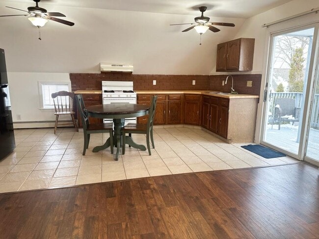 Foto del edificio - 78 Memorial Dr