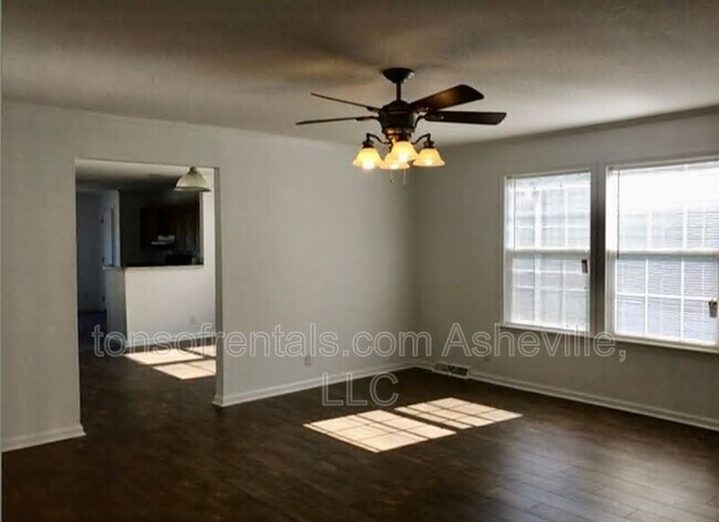 Foto del edificio - 89 Fickley Dr