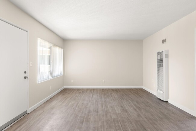 Foto del interior - Park Village Apartment Homes- Riverside, CA