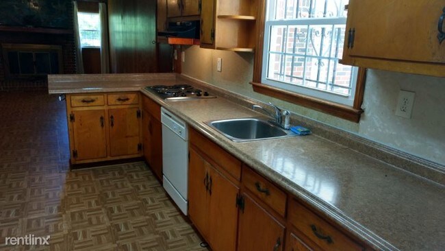 Foto del edificio - 4 br, 2 bath House - 882 Rays Road