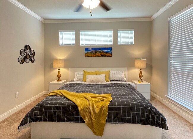 Master suite - 3240 E Whitestone Blvd
