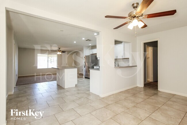 Foto del edificio - 9808 N 47th Ave