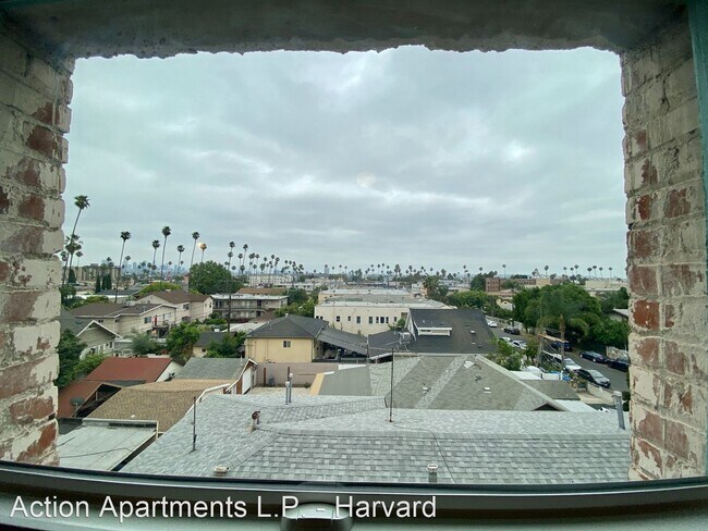 Foto del edificio - 1626 N Harvard Blvd