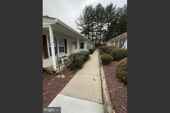 Building Photo - 1815 Vincenza Dr