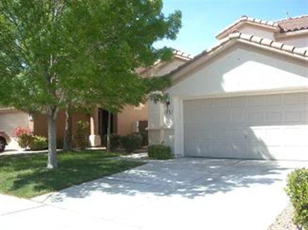 Building Photo - 1313 Paraiso St